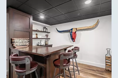 907 W Travis St, Fredericksburg, TX 78624 - Photo 9