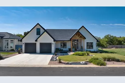 105 Parlin Lane, Fredericksburg, TX 78624 - Photo 3