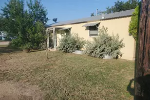 310 W Canal St, Menard, TX 76859 - Photo 11