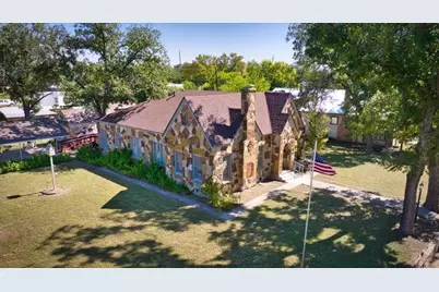 310 W Canal St, Menard, TX 76859 - Photo 37