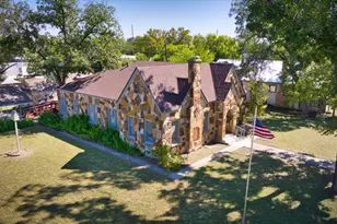 310 W Canal St, Menard, TX 76859 - Photo 37