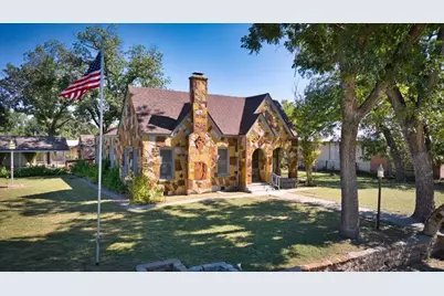 310 W Canal St, Menard, TX 76859 - Photo 1