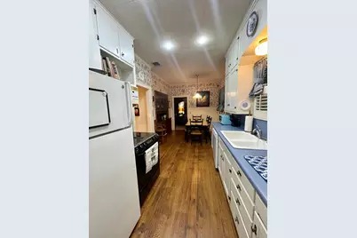 310 W Canal St, Menard, TX 76859 - Photo 7