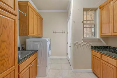 1662 Landmark Lane, Kerrville, TX 78028 - Photo 17