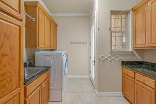 1662 Landmark Ln, Kerrville, TX 78028 - Photo 17