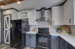 1505 Katy Ln, Kerrville, TX 78028 - Photo 13