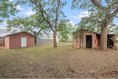 604 N Cherry St, Fredericksburg, TX 78624 - Photo 21