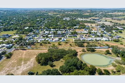 604 N Cherry St, Fredericksburg, TX 78624 - Photo 33