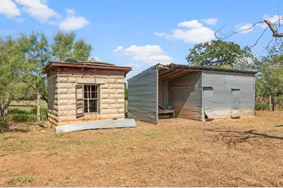 604 N Cherry St, Fredericksburg, TX 78624 - Photo 11