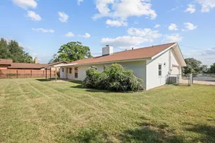 1826 Quailwood Dr, Fredericksburg, TX 78624 - Photo 33