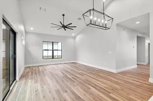203 N Ave J, Johnson City, TX 78636 - Photo 7