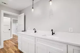 203 N Ave J, Johnson City, TX 78636 - Photo 15
