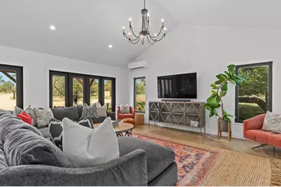 271 Smokehouse Rd, Fredericksburg, TX 78624 - Photo 13