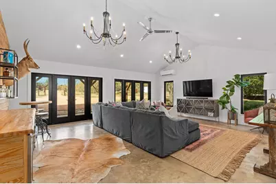 271 Smokehouse Rd, Fredericksburg, TX 78624 - Photo 15