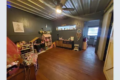 208 W Houston St, Menard, TX 76859 - Photo 5