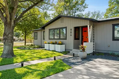 904 N Orange St, Fredericksburg, TX 78624 - Photo 5