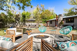 904 N Orange St, Fredericksburg, TX 78624 - Photo 35