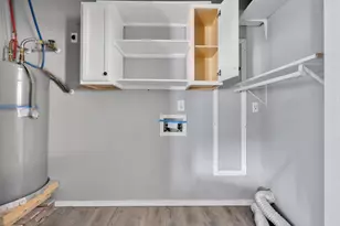 319 Pearl St, Kerrville, TX 78028 - Photo 13