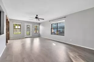 319 Pearl St, Kerrville, TX 78028 - Photo 7