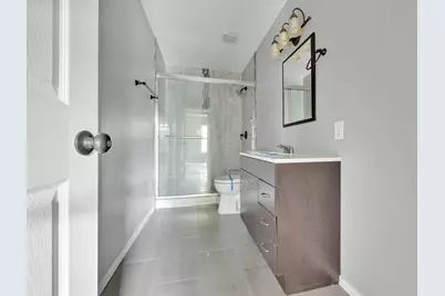 319 Pearl St, Kerrville, TX 78028 - Photo 15