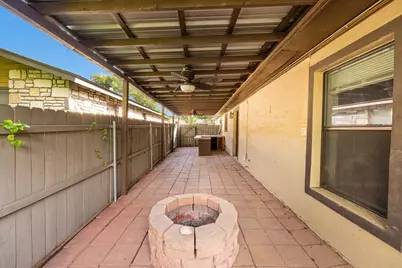 319 Pearl St, Kerrville, TX 78028 - Photo 21