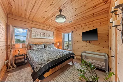 12995 Hackberry Rd, Rocksprings, TX 78880 - Photo 31