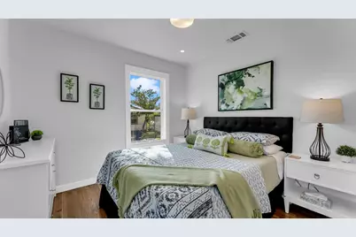 335 W Burbank St, Fredericksburg, TX 78624 - Photo 19