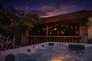 309 Fulton St, Fredericksburg, TX 78624 - Photo 3