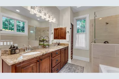 309 Fulton St, Fredericksburg, TX 78624 - Photo 13