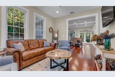 309 Fulton St, Fredericksburg, TX 78624 - Photo 9