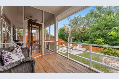 309 Fulton St, Fredericksburg, TX 78624 - Photo 37