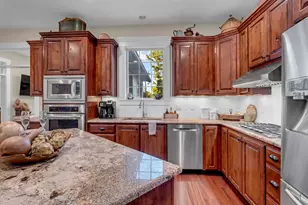 309 Fulton St, Fredericksburg, TX 78624 - Photo 11