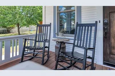 309 Fulton St, Fredericksburg, TX 78624 - Photo 9