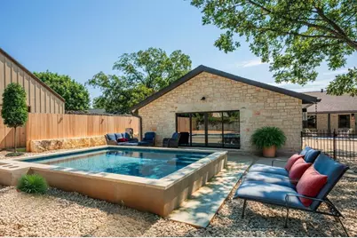 204 N Elk St, Fredericksburg, TX 78624 - Photo 43