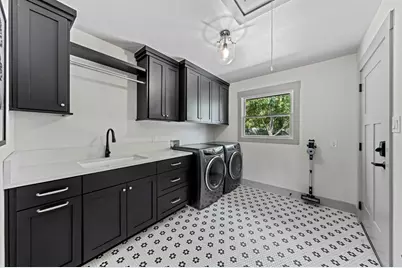 204 N Elk St, Fredericksburg, TX 78624 - Photo 29