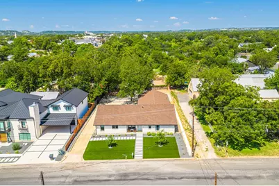 204 N Elk St, Fredericksburg, TX 78624 - Photo 53