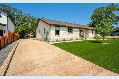 204 N Elk St, Fredericksburg, TX 78624 - Photo 45