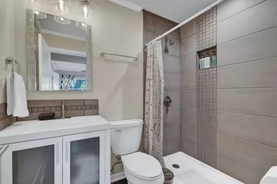 112 W Mulberry St, Fredericksburg, TX 78624 - Photo 13