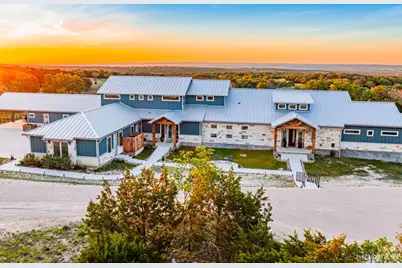 554 Seven Falls Dr, Fredericksburg, TX 78624 - Photo 5
