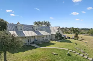 817 Usener Rd, Fredericksburg, TX 78624 - Photo 3