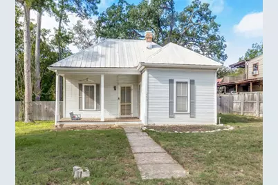 413 E College St, Fredericksburg, TX 78624 - Photo 3