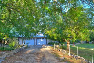 17 Roadrunner Dr, Fredericksburg, TX 78624 - Photo 19