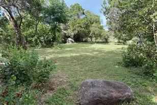 17 Roadrunner Dr, Fredericksburg, TX 78624 - Photo 15