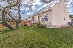 508 Winding Way, Fredericksburg, TX 78624 - Photo 21