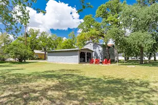 901 E Hwy St, Fredericksburg, TX 78624 - Photo 25