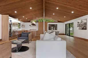 806 W Schubert St, Fredericksburg, TX 78624 - Photo 1