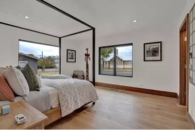 806 W Schubert St, Fredericksburg, TX 78624 - Photo 21