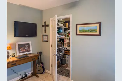 702 E Schubert St, Fredericksburg, TX 78624 - Photo 15