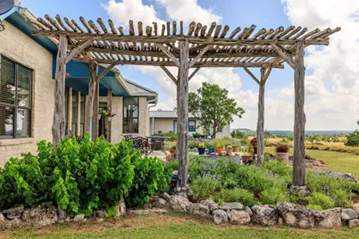 564 Gypsum Mine Rd, Fredericksburg, TX 78624 - Photo 19