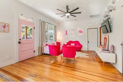 703 E Highway St, Fredericksburg, TX 78624 - Photo 9